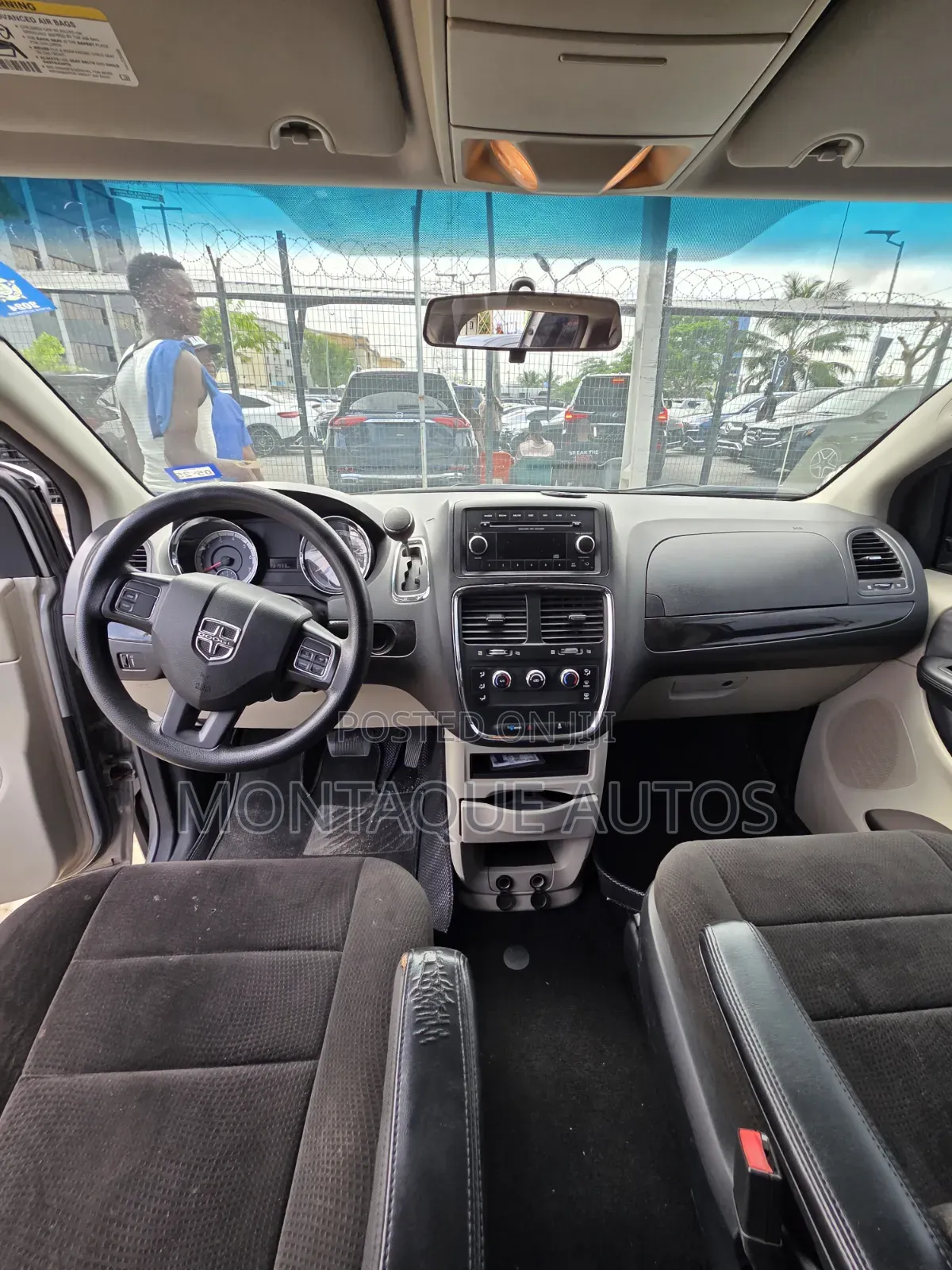Dodge Caravan 2013 Beige
