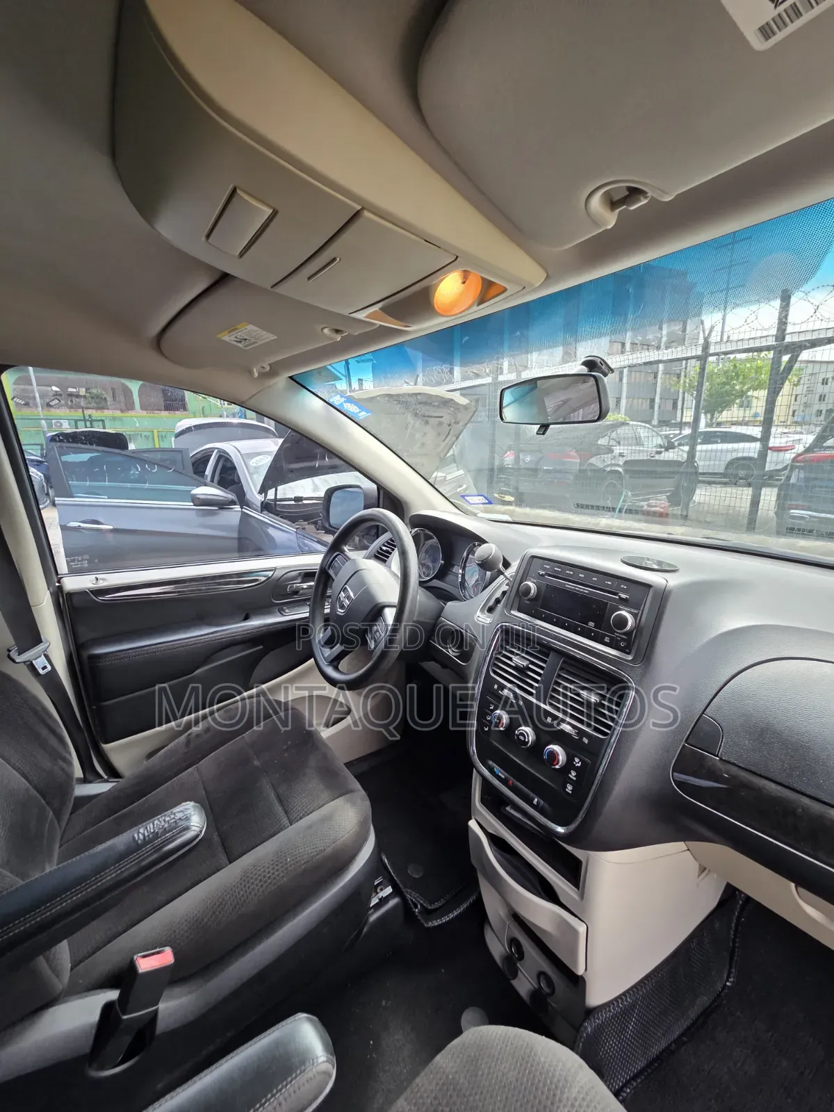 Dodge Caravan 2013 Beige