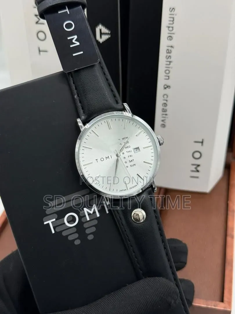 TOMI Flat Leather Watch