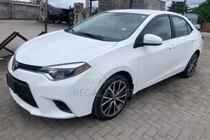 Toyota Corolla 2015 White