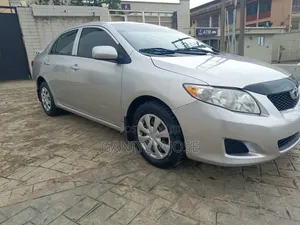 Toyota Corolla 2010 Silver