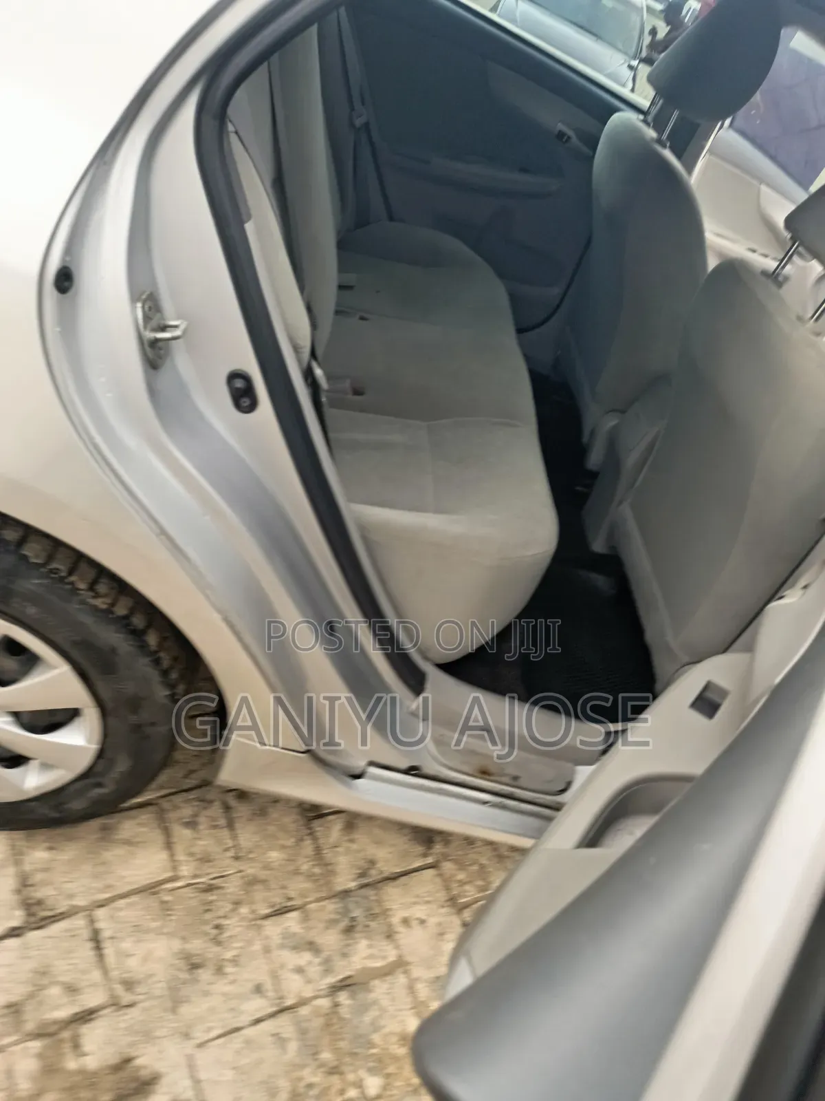 Toyota Corolla 2010 Silver