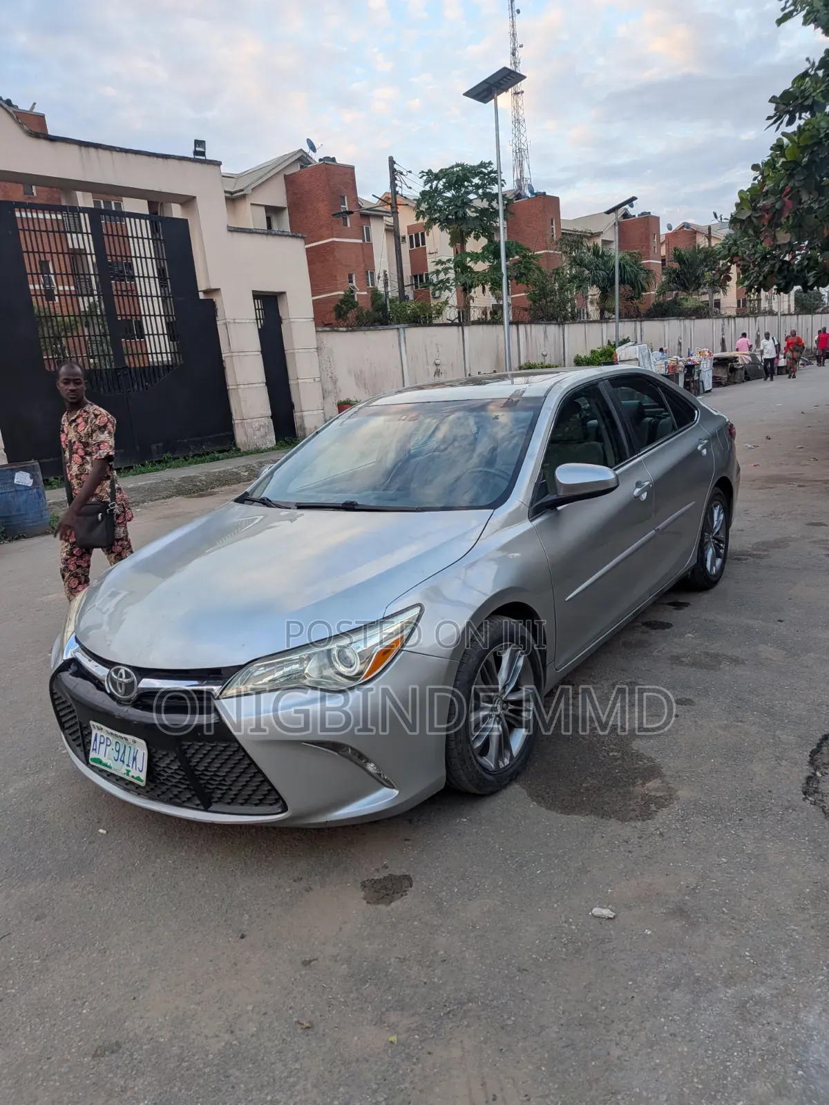 Toyota Camry 2017 Silver