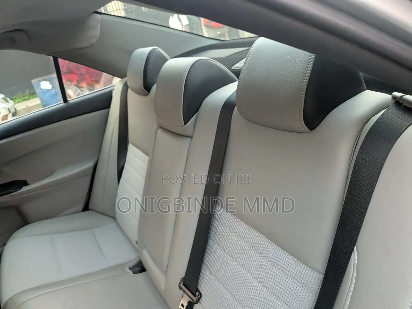 Toyota Camry 2017 Silver