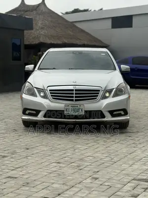 Mercedes-Benz E350 Base 4Matic Sedan AWD (3.5L 6cyl 7A) 2010 Silver
