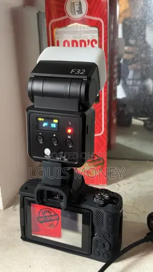 Ulanzi F32 Flash