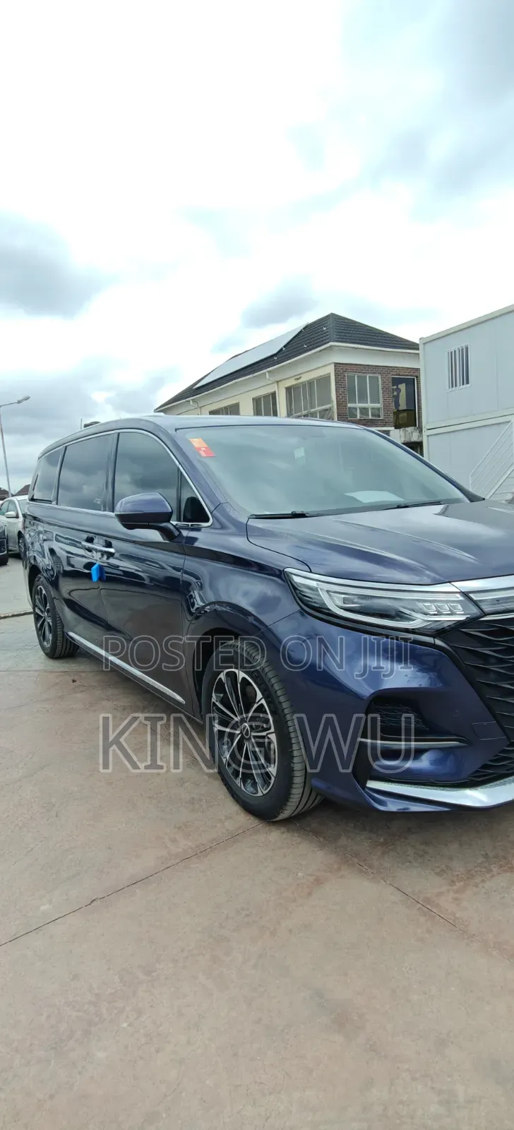 Roewe iMAX8 2020 Blue