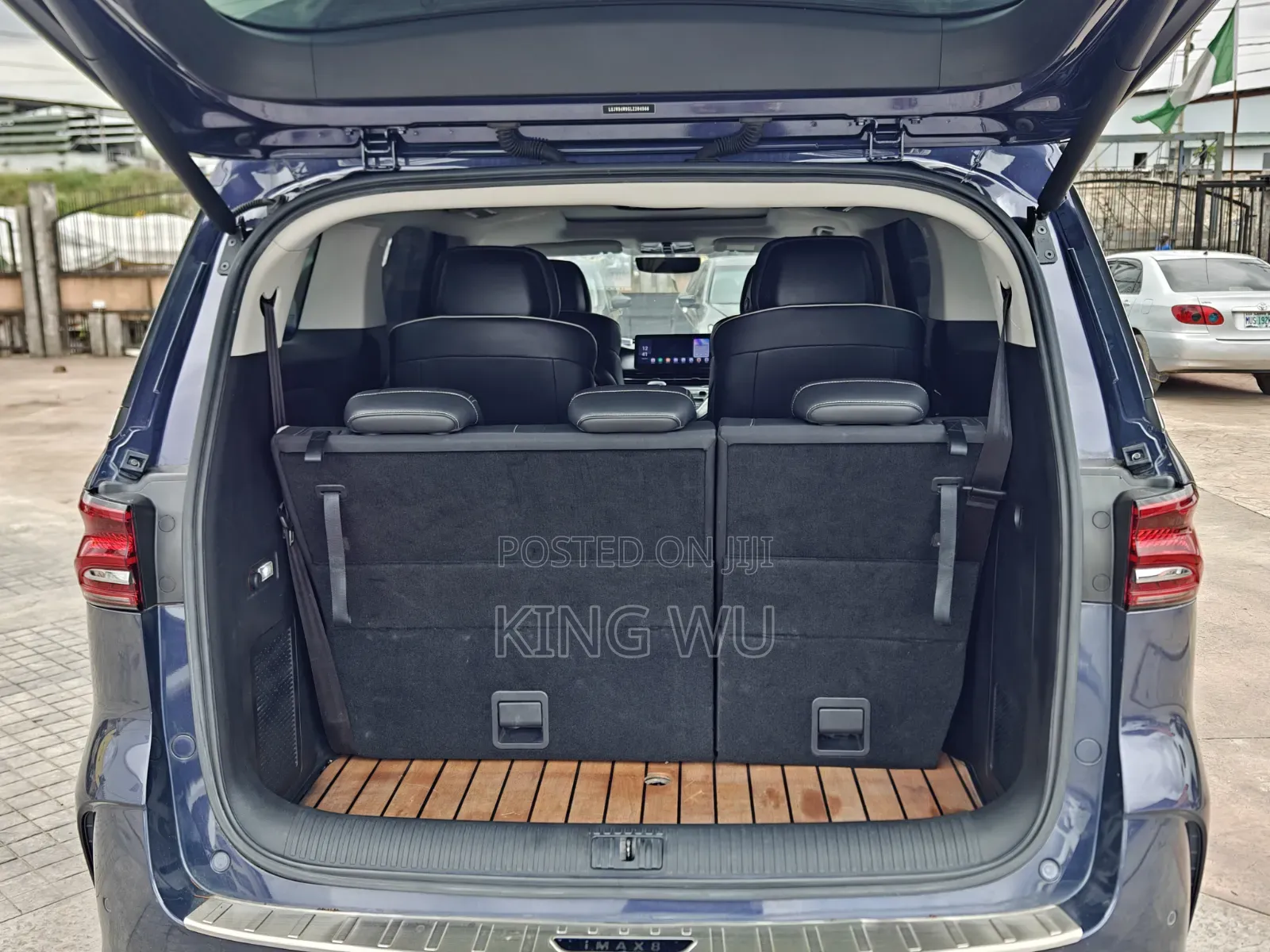 Roewe iMAX8 2020 Blue