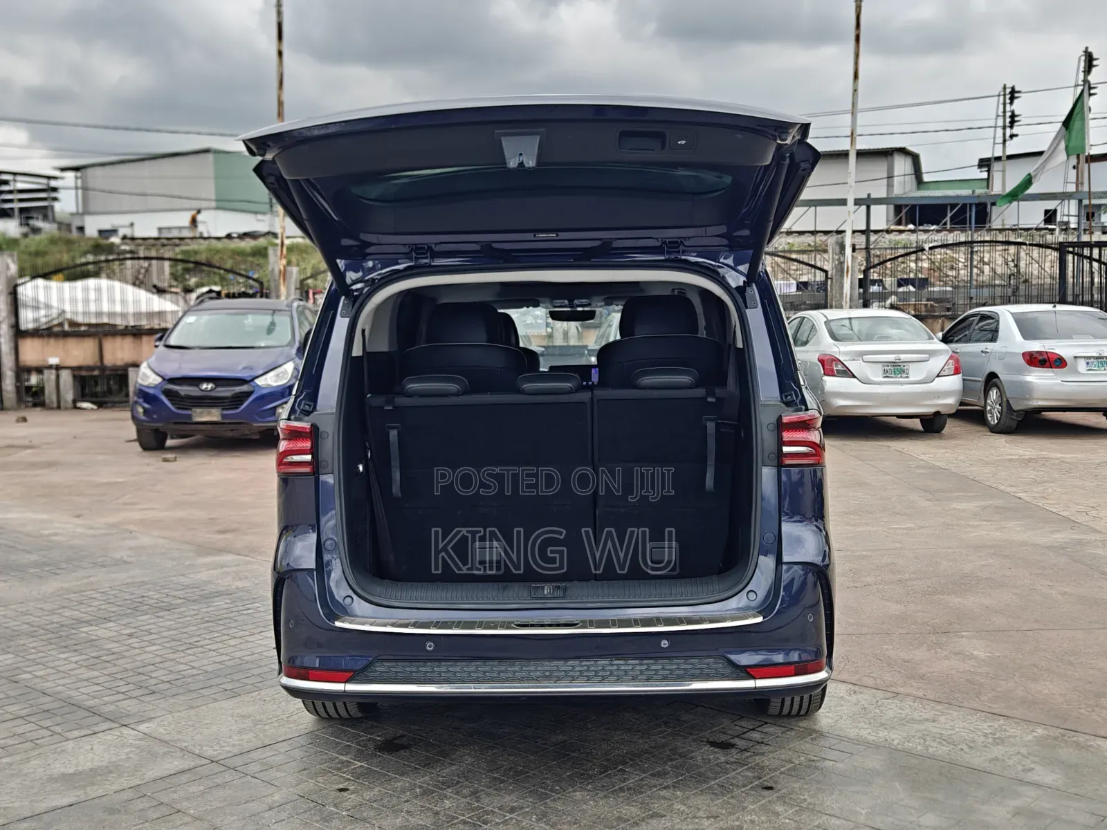 Roewe iMAX8 2020 Blue