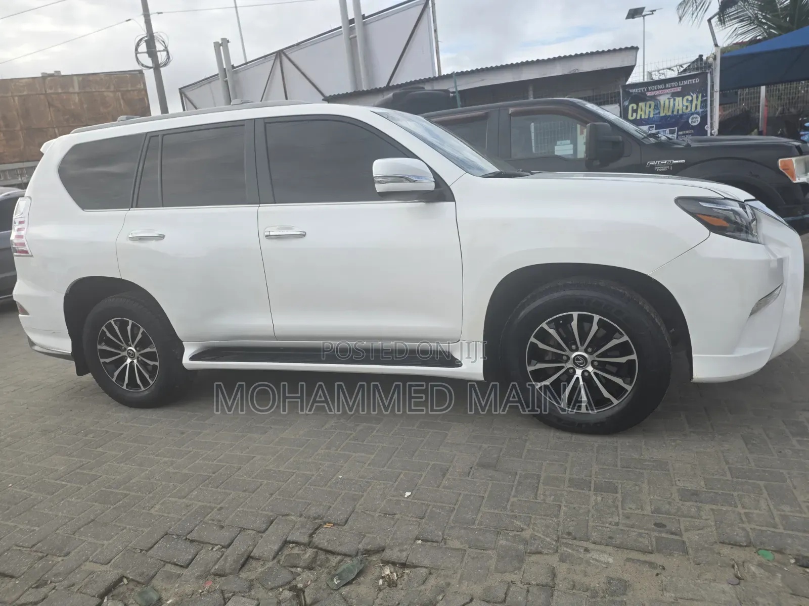 Lexus GX 2011 White