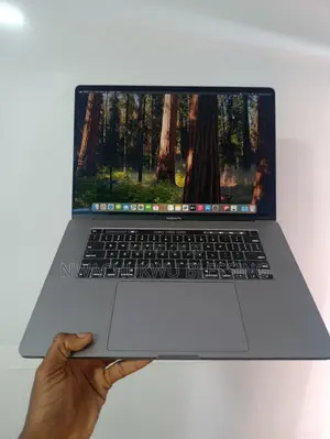 Laptop Apple MacBook Pro 2019 32GB Intel Core i9 SSD 1T
