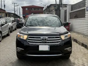 Toyota Highlander Limited 3.5l 4WD 2013 Black
