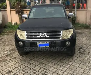 Mitsubishi Pajero 2010 Black