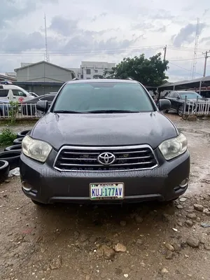 Toyota Highlander Sport 2010 Gray
