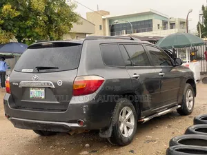 Toyota Highlander Sport 2010 Gray