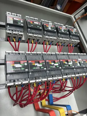Distribution Panel