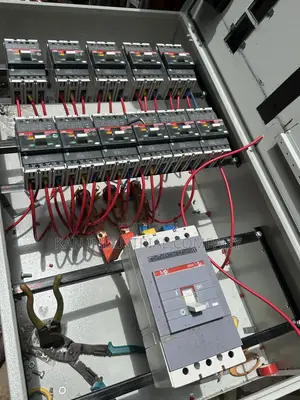 Distribution Panel