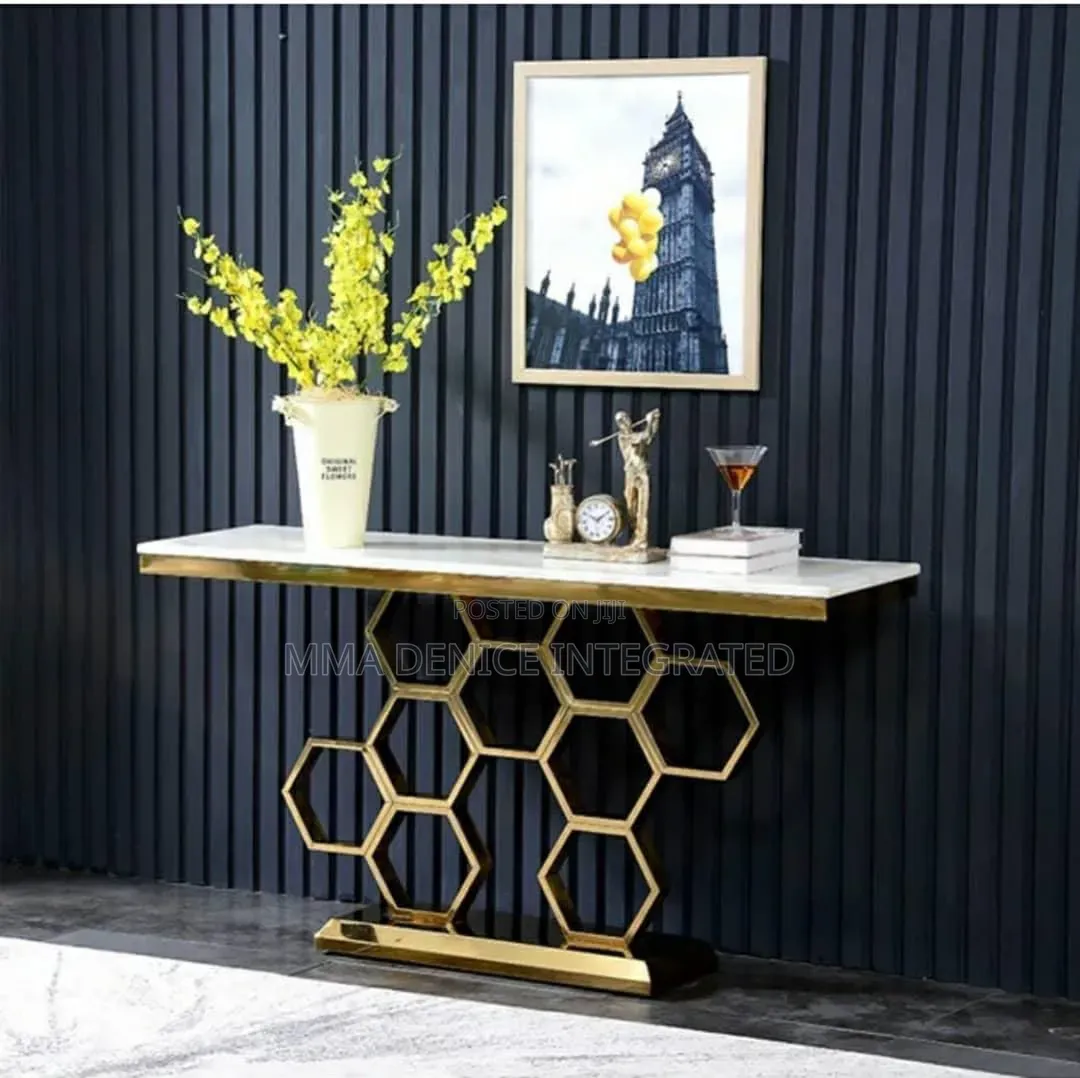 Luxury Console Table – Modern Gold Geometric Marble Table