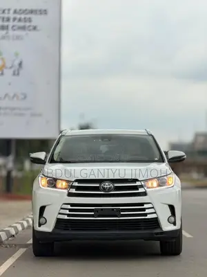 Toyota Highlander XLE 2019 White