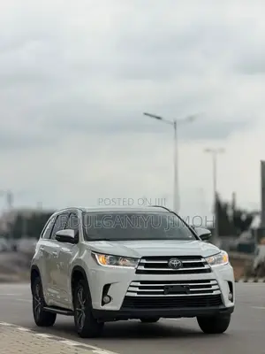 Toyota Highlander XLE 2019 White