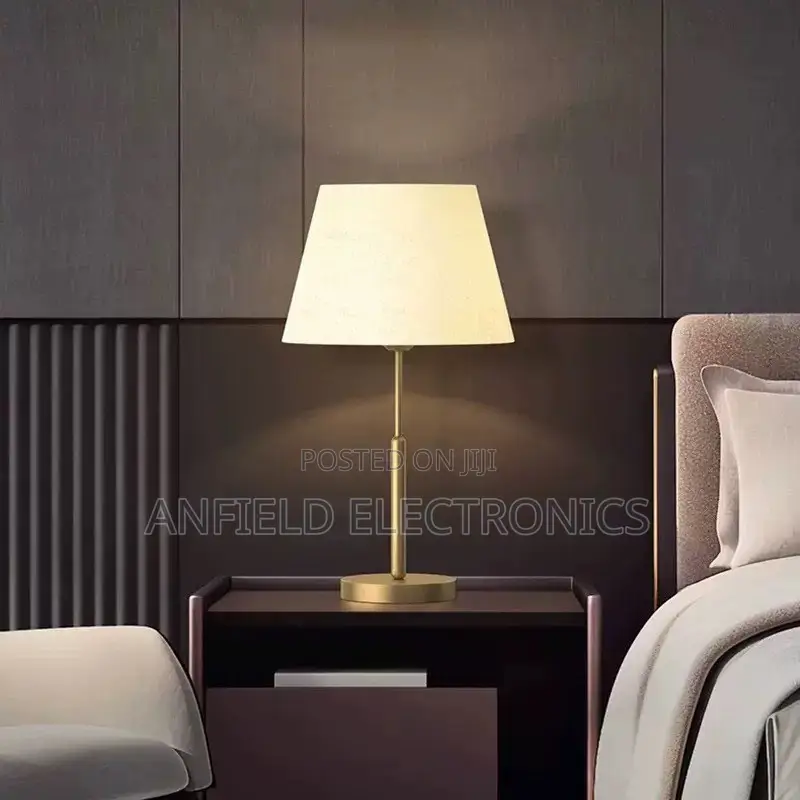 Modern Bedside Table Lamp – Elegant Bedroom & Home Décor Lamp