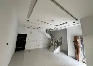 4bdrm Duplex in Deji Omo Owo Street, Kosofe / Kosofe for rent