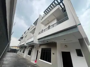 4bdrm Duplex in Deji Omo Owo Street, Kosofe / Kosofe for rent