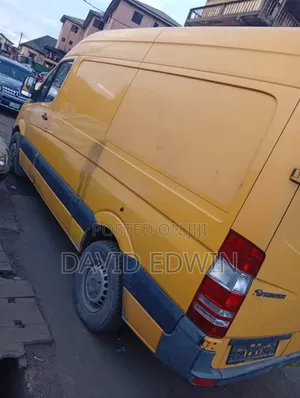 Mercedes-Benz Sprinter 2008 Yellow
