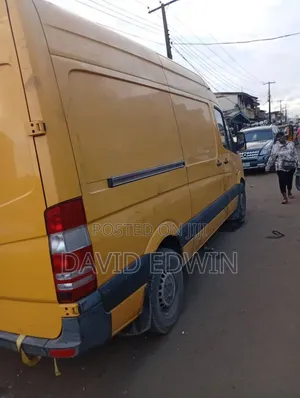Mercedes-Benz Sprinter 2008 Yellow