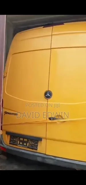 Mercedes-Benz Sprinter 2008 Yellow