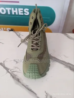 Shoe Boots