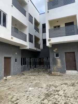 4bdrm Townhouse / Terrace in Life Camp for rent