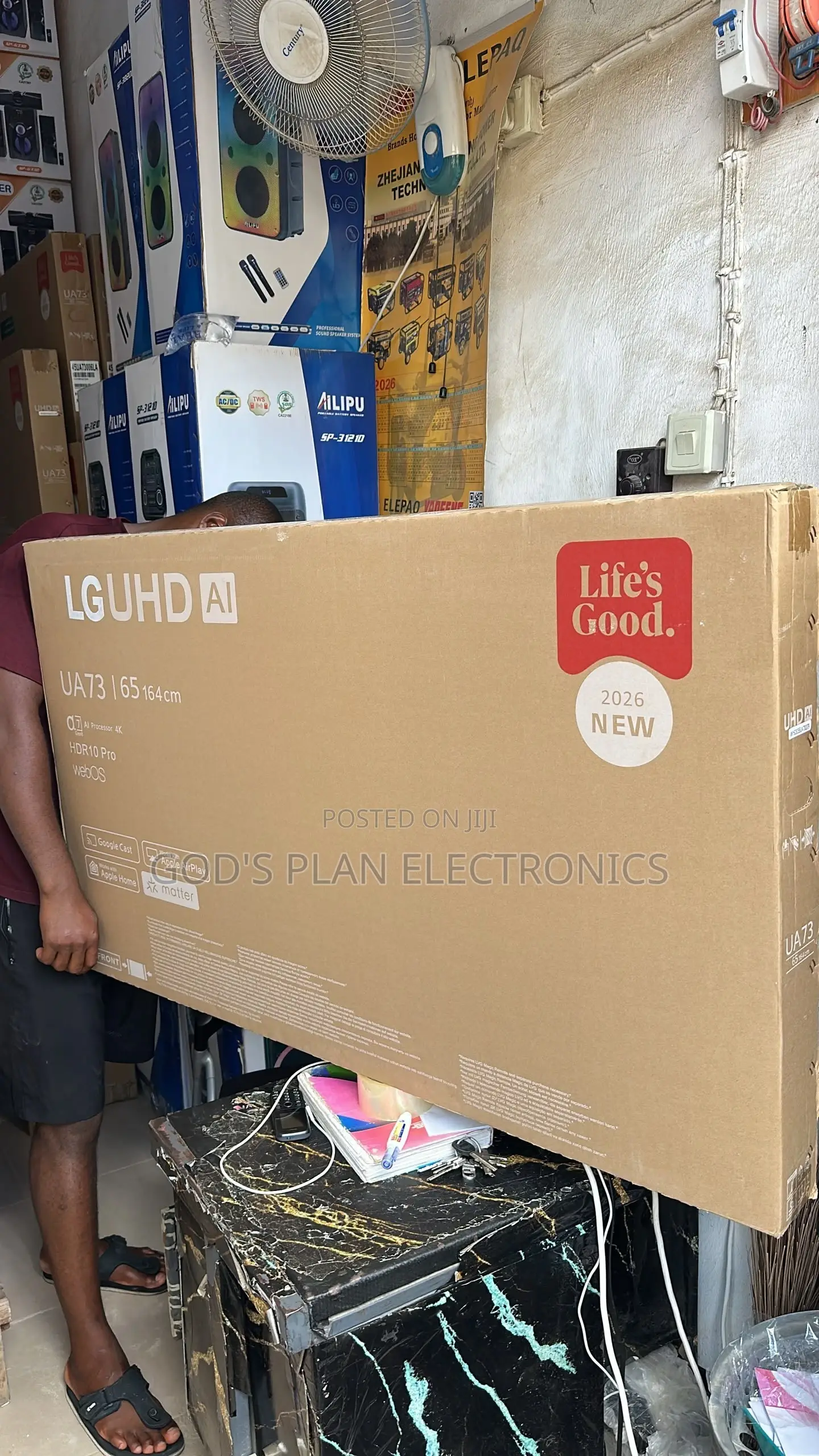 65 Inches Smart Uhd TV