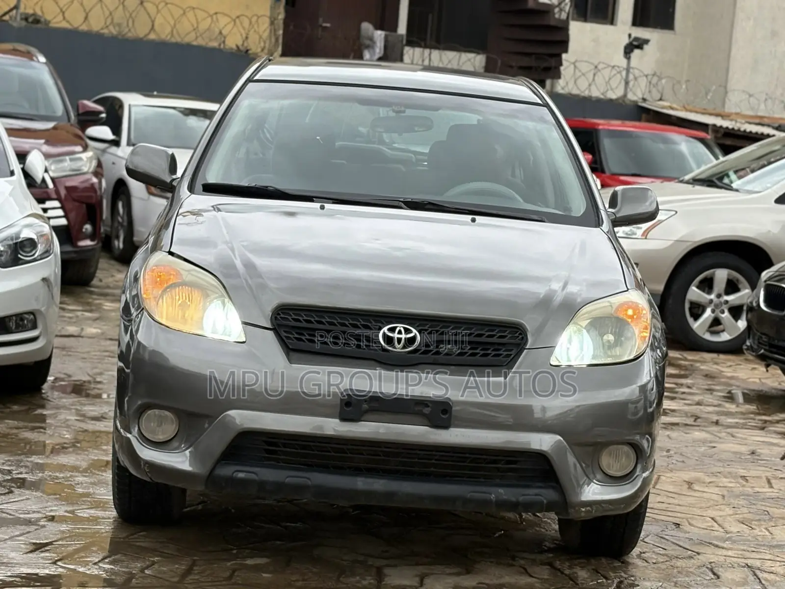 Toyota Matrix 2005 Gray