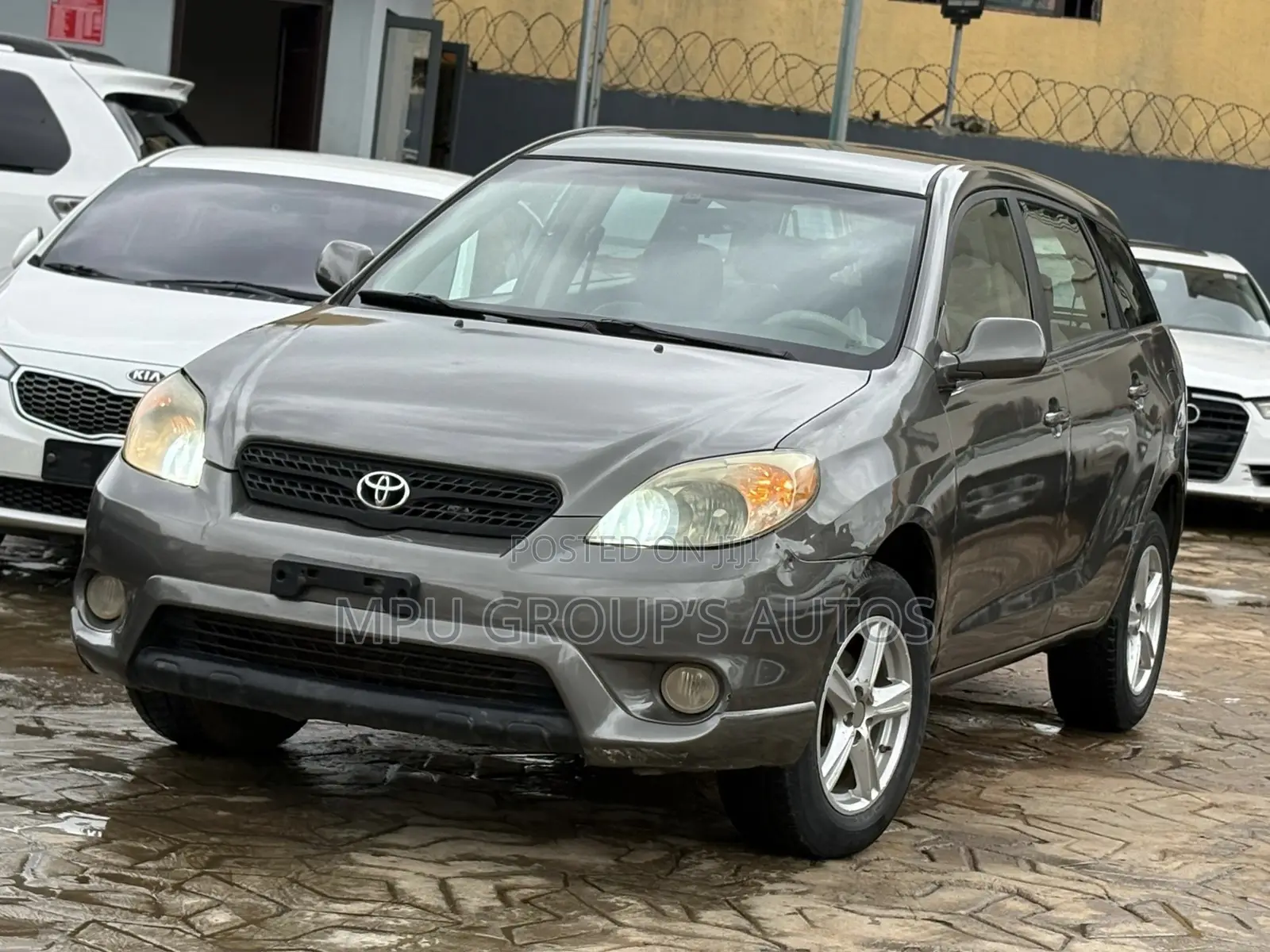 Toyota Matrix 2005 Gray