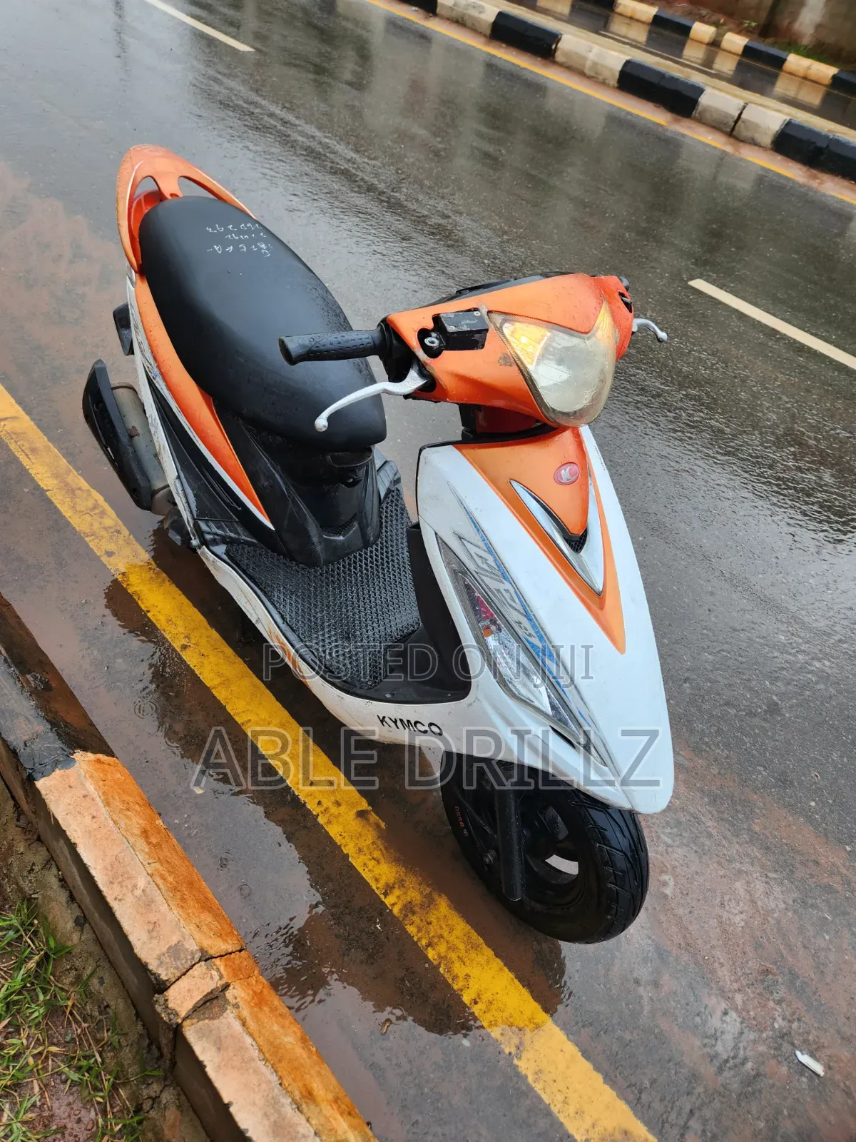 Kymco 2013 Orange