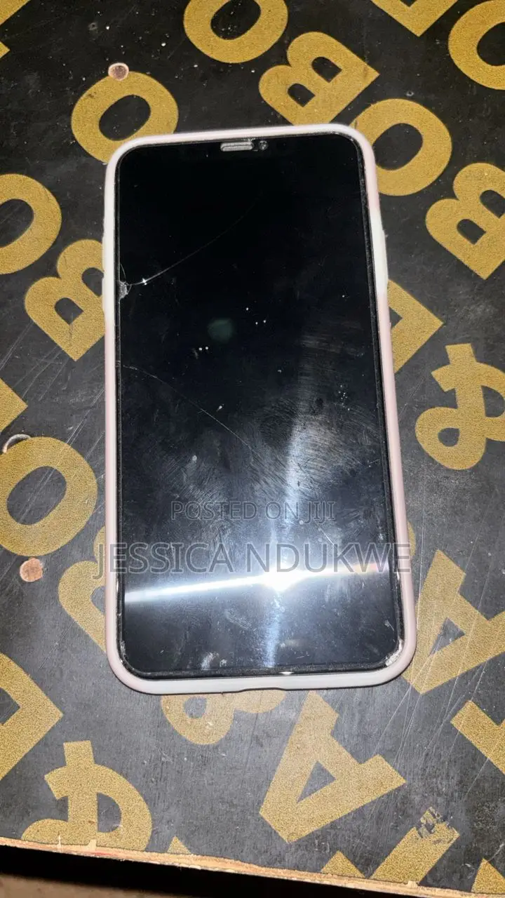 Apple iPhone XS Max 64 GB White