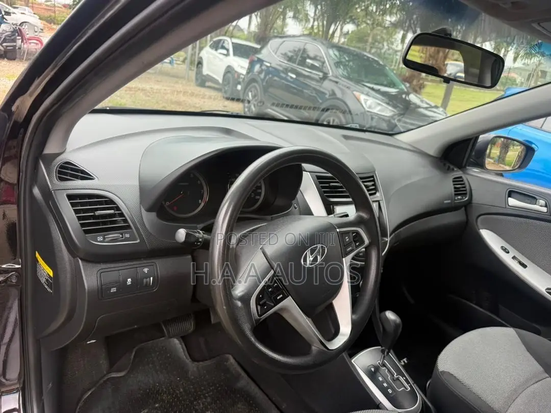 Hyundai Accent 2012 Black