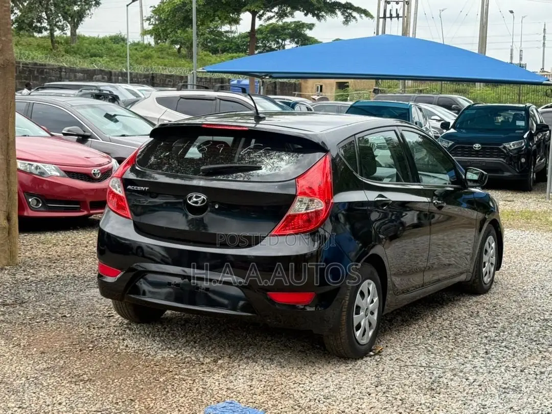 Hyundai Accent 2012 Black