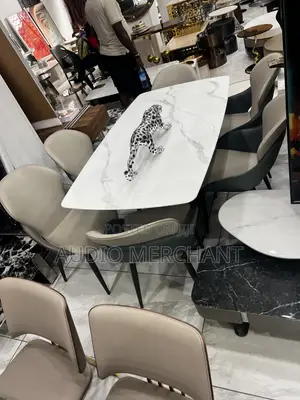 Luxury Dining Table Six Seats