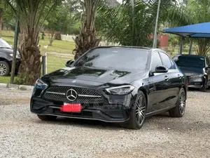 Mercedes-Benz C300 2022 Black