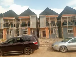 4bdrm Townhouse/Terrace in Life Camp for sale