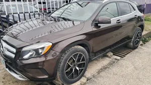 Mercedes-Benz GLA 250 2016 Brown