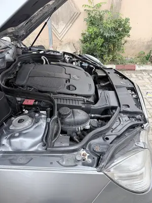 Mercedes-Benz E350 Base 4dr 4Matic Sedan AWD (3.5L 6cyl 7A) 2012 Gray