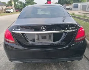 Mercedes-Benz C300 Sport 4Matic Sedan AWD (2.0L 4cyll 7A) 2016 Black