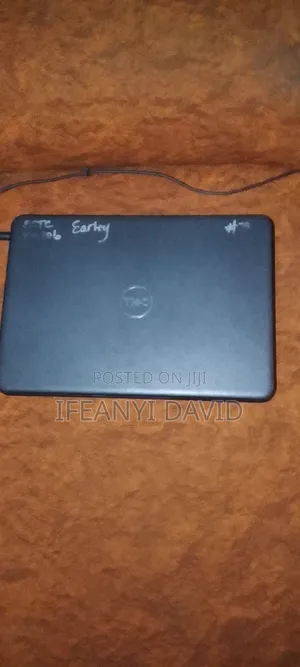 Laptop Dell Latitude 3300 4GB Intel Celeron SSD 256GB
