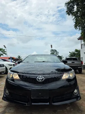 Toyota Camry SE 4dr Sedan (2.5L 4cyl 6A) 2013 Black