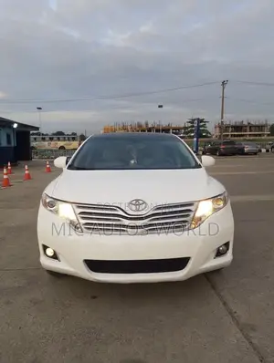Toyota Venza 2011 White