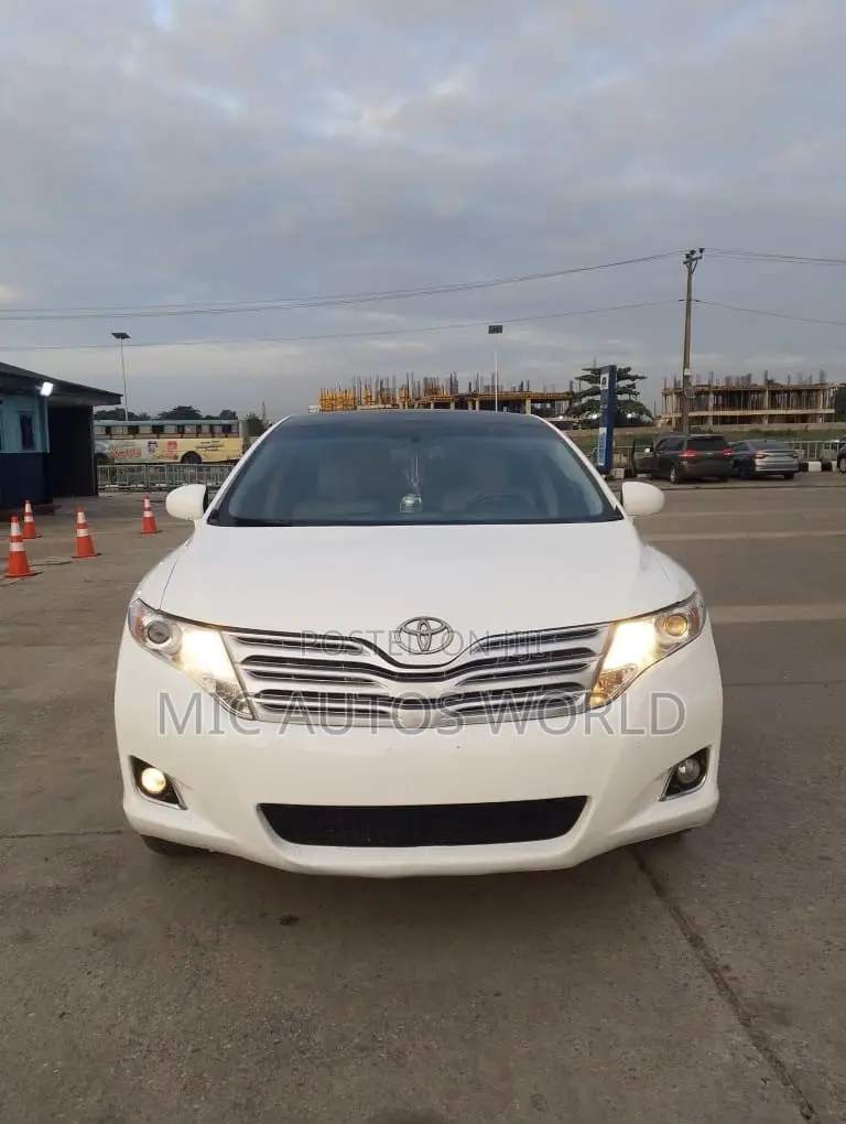 Toyota Venza 2011 White