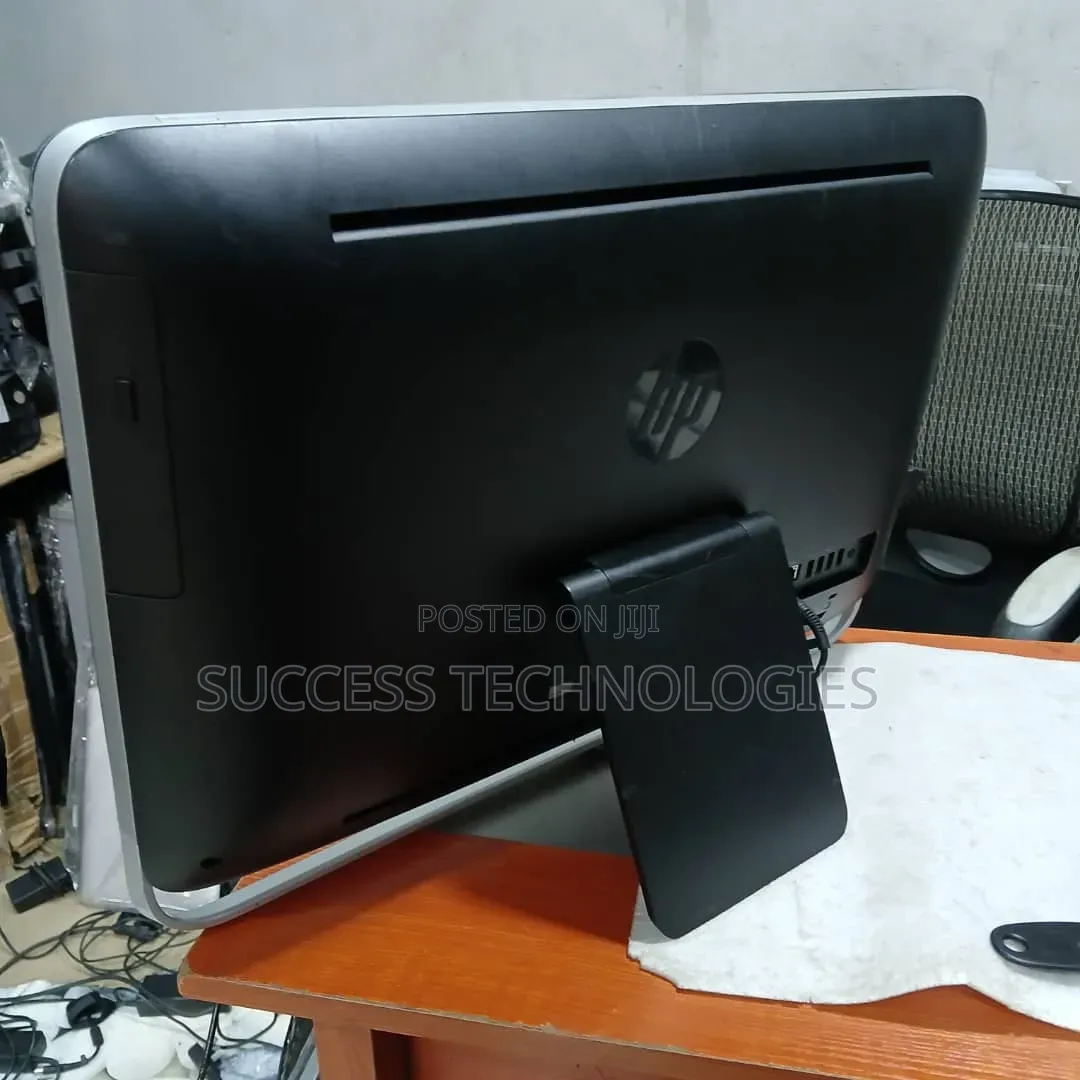 Desktop Computer HP 8GB Intel Core i5 HDD 500GB